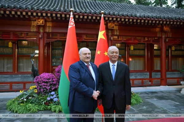 "Шанхайская семья", парад Победы и марафон встреч. Завершился многодневный визит Лукашенко в Китай