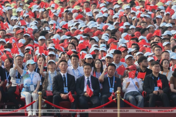 Лукашенко присутствовал на военном параде в Пекине 
