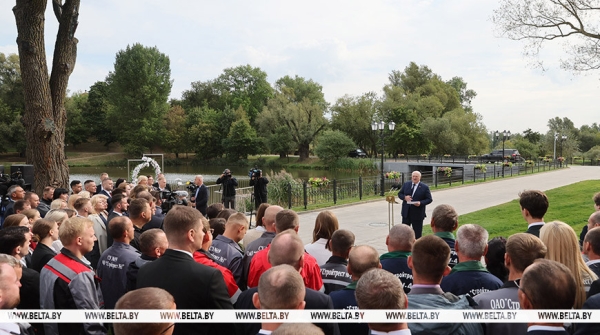 Лукашенко рассказал о планах связать Минск и города-спутники быстрым транспортным сообщением