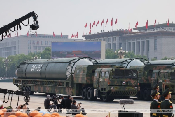 Лукашенко присутствовал на военном параде в Пекине 