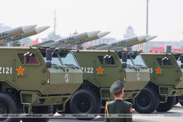 Лукашенко присутствовал на военном параде в Пекине 