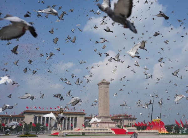 Лукашенко присутствовал на военном параде в Пекине 