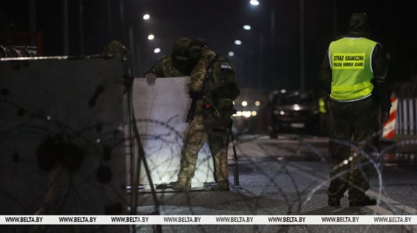 "Выходит за рамки здравого смысла". Глава МИД Беларуси о закрытии польской границы