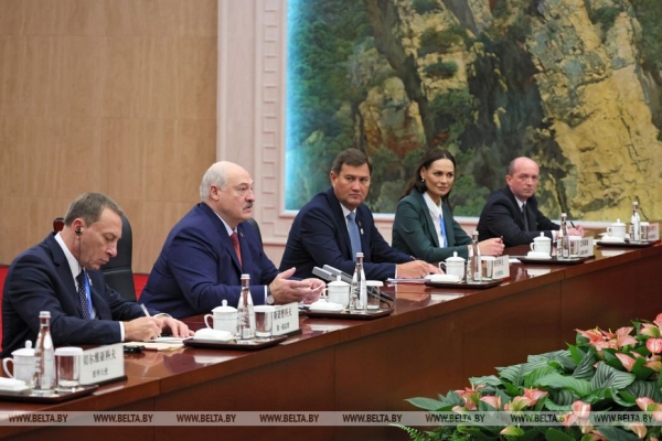 "Шанхайская семья", парад Победы и марафон встреч. Завершился многодневный визит Лукашенко в Китай