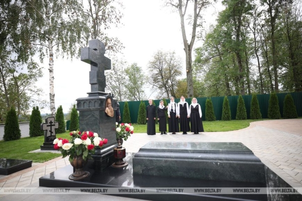 Лукашенко о религиозных центрах: надо понемножку помогать всем, чтобы сохранить мир и покой в Беларуси Лукашенко о религиозных центрах: надо понемножку помогать всем, чтобы сохранить мир и покой в Беларуси