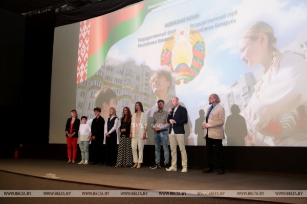 "Документальное кино с элементами игрового". Премьеры кинодилогии "Наши символы" прошли в Минске и Могилеве