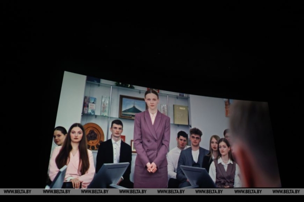 "В фильме учителя такие же, как в жизни - душевные и искренние". Зрители о премьере "Классной" 