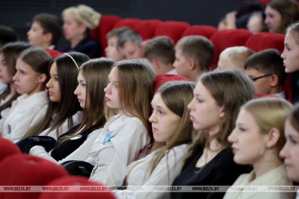 "Документальное кино с элементами игрового". Премьеры кинодилогии "Наши символы" прошли в Минске и Могилеве