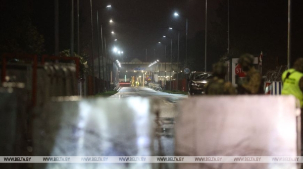 Эксперт: Варшаве придется разблокировать границу, но польские граждане до этого момента будут страдать Эксперт: Варшаве придется разблокировать границу, но польские граждане до этого момента будут страдать