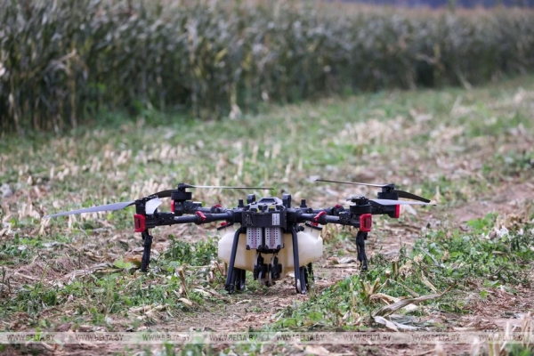 Мирный атом, переговоры в Кремле, инспекция на востоке и момент для Украины. Итоги недели Президента