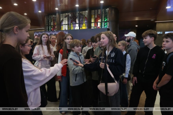 "В фильме учителя такие же, как в жизни - душевные и искренние". Зрители о премьере "Классной" 