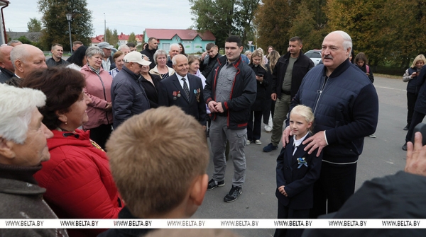 Мирный атом, переговоры в Кремле, инспекция на востоке и момент для Украины. Итоги недели Президента