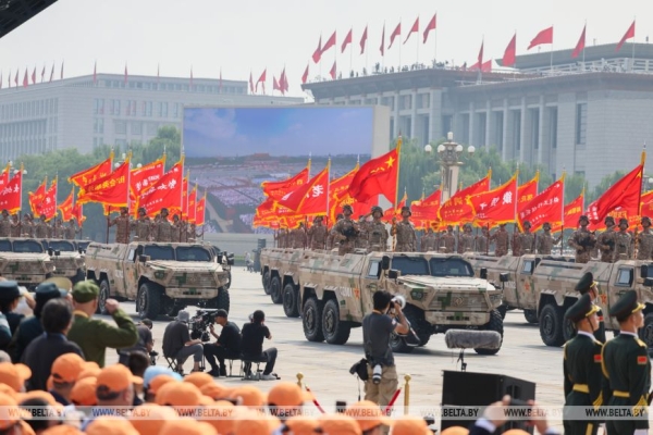 Лукашенко присутствовал на военном параде в Пекине 