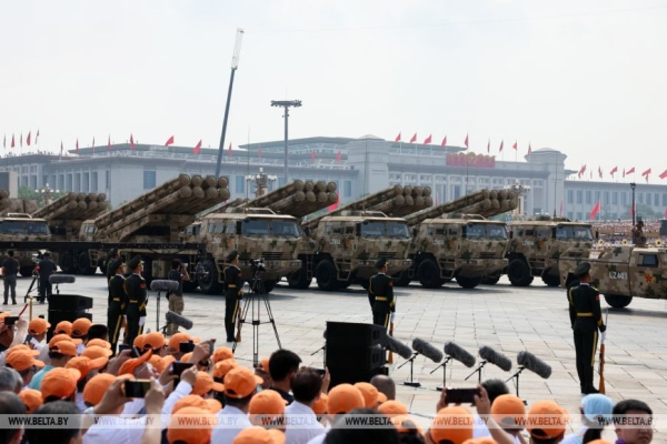 Лукашенко присутствовал на военном параде в Пекине 