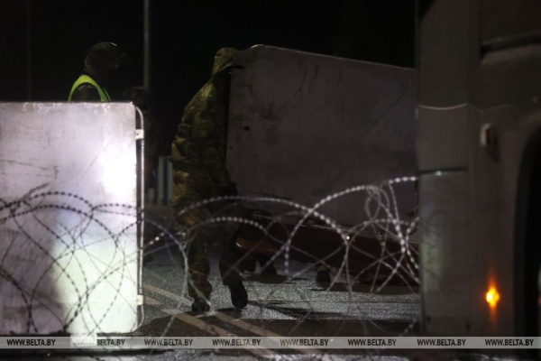 Даже небо слезы льет над глупостью польской власти. Шмидт о закрытии границы с Беларусью