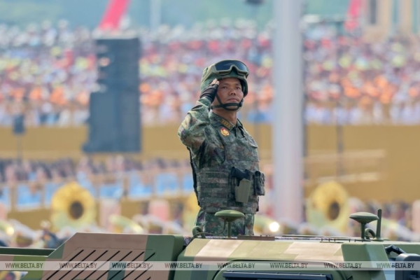 Лукашенко присутствовал на военном параде в Пекине 