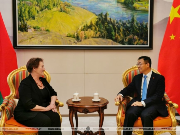 Якоря стабильности в бушующем море международной неопределенности. Посол о современной роли КНР и Беларуси 