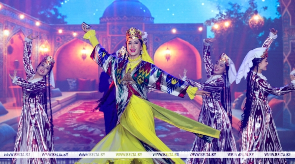 Концертную программу для участников белорусско-узбекского форума представили в Витебске