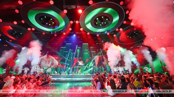 Форум патриотических сил проходит во Дворце спорта в Минске