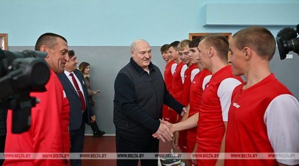 Белорусский путь, безумство на границе и фрагменты биографии. Какие "секреты" Лукашенко раскрыл "Разведчику" 