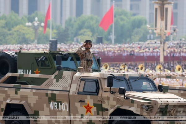 Лукашенко присутствовал на военном параде в Пекине 