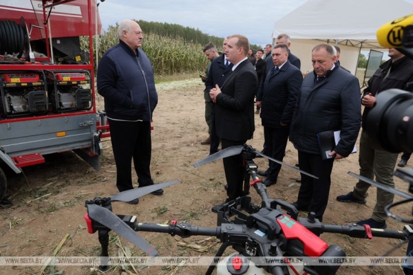 Мирный атом, переговоры в Кремле, инспекция на востоке и момент для Украины. Итоги недели Президента