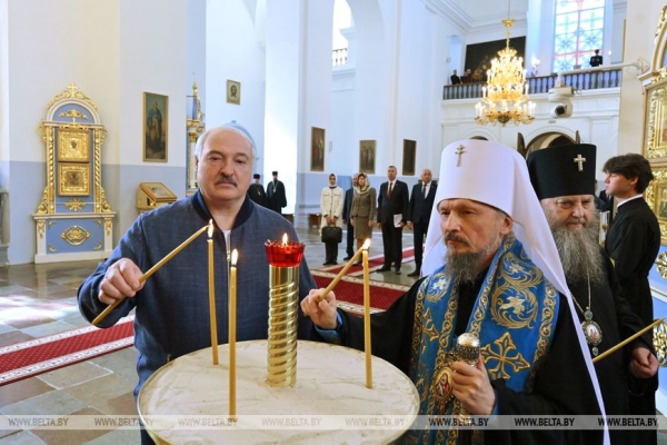 Лукашенко о религиозных центрах: надо понемножку помогать всем, чтобы сохранить мир и покой в Беларуси Лукашенко о религиозных центрах: надо понемножку помогать всем, чтобы сохранить мир и покой в Беларуси