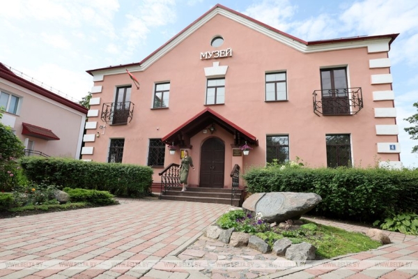 История города и белорусская маляванка. Какие экспонаты хранятся в музеях Заславля