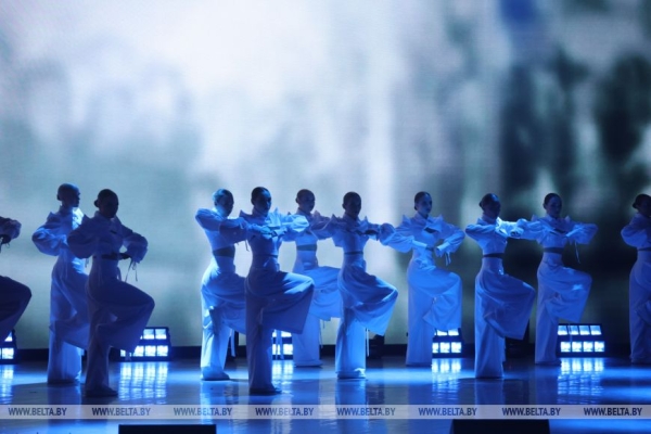 История белорусского государства в балетных номерах. Чем удивляли минчан накануне Дня народного единства