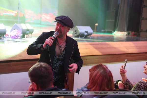 Первый день - для ценителей шансона. В Могилеве стартовал фестиваль "Золотой шлягер"