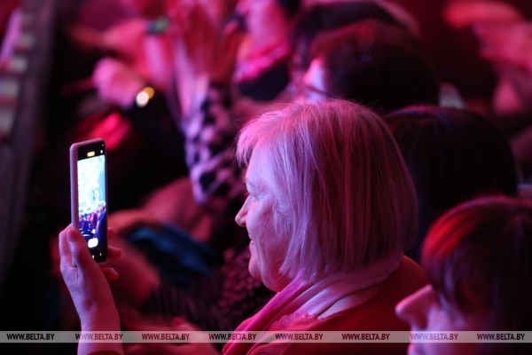 Первый день - для ценителей шансона. В Могилеве стартовал фестиваль "Золотой шлягер"