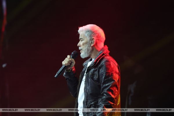 Олег Газманов дал сольный концерт на "Золотом шлягере" в Могилеве