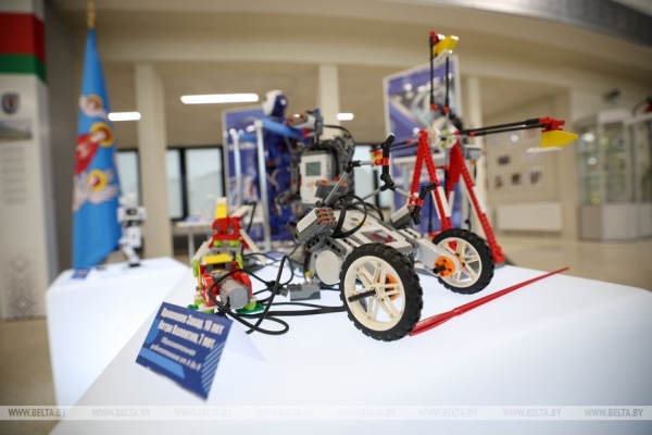 "Только вы можете сделать свою жизнь". Лукашенко дал молодежи совет на будущее