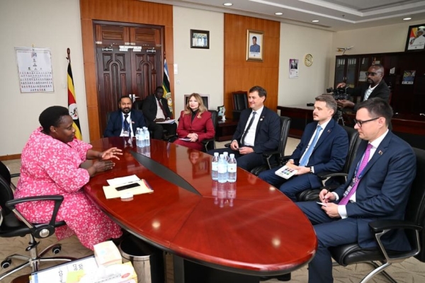 Белорусская делегация провела в Кампале переговоры с коллегами из Уганды, Ирана и Индии
