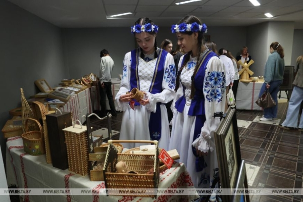 От народных ремесел к культурному коду. "Белхудожпромыслы" и БГУИЯ подписали соглашение о сотрудничестве 