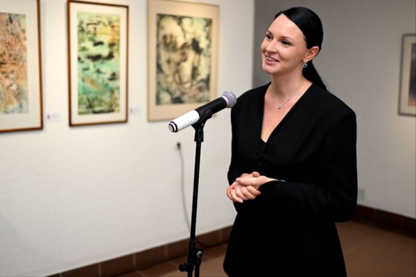 "Между прошлым и будущим". Выставку к 50-летию БГУКИ открыли в галерее "Университет культуры"