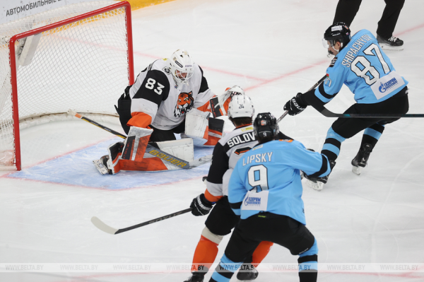 Минское "Динамо" крупно обыграло "Амур", Мороз оформил дубль