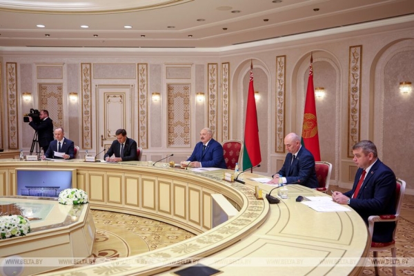 Мужской разговор в Витебске, злободневные темы, ливийский камбэк и громкий кинопроект. Итоги недели Президента