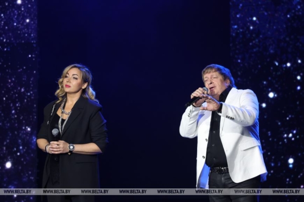 Торжественный старт белорусского эфира "Радио Шансон" дали на "Душевном фестивале" в Минске Торжественный старт белорусского эфира "Радио Шансон" дали на "Душевном фестивале" в Минске