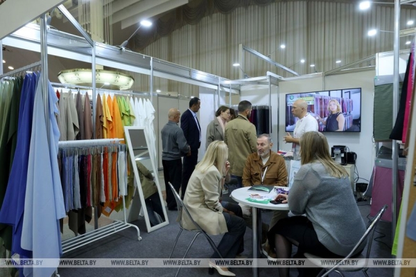 Маркетплейс как экзамен для брендов. Как "Беллегпром" ищет свое место в мире быстрой моды Маркетплейс как экзамен для брендов. Как "Беллегпром" ищет свое место в мире быстрой моды