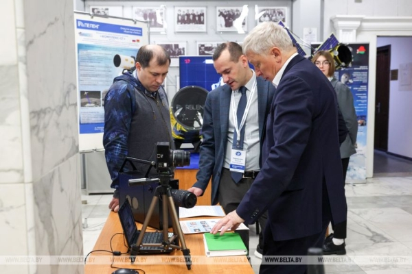 Белорусские ученые разрабатывают двигатели для малых спутников 