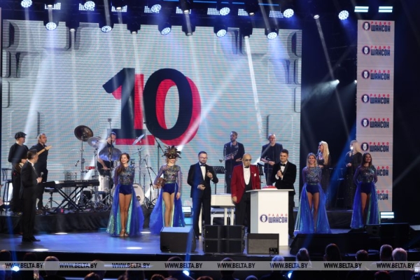 Шуфутинский о "Душевном фестивале": огромное счастье - быть здесь вместе с вами Шуфутинский о "Душевном фестивале": огромное счастье - быть здесь вместе с вами