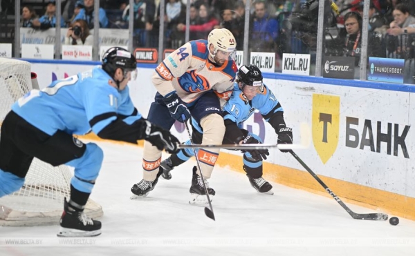 Квартальнов о матче с "Драконами": довольны победой, но не игрой в большинстве