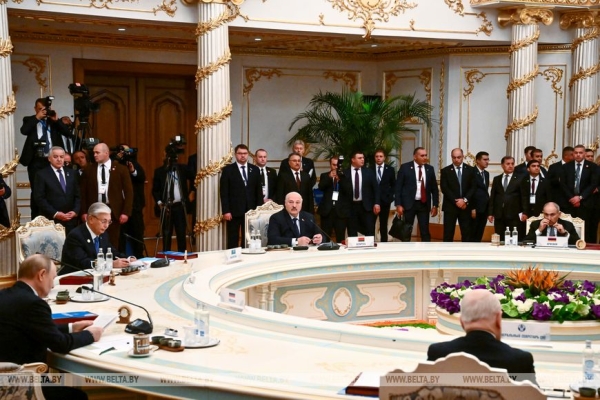 "Трамп может обидеться". Лукашенко прокомментировал вручение Нобелевской премии мира "Трамп может обидеться". Лукашенко прокомментировал вручение Нобелевской премии мира