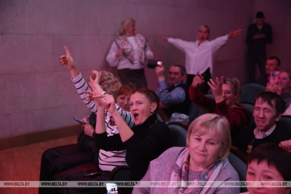 Первый день - для ценителей шансона. В Могилеве стартовал фестиваль "Золотой шлягер"