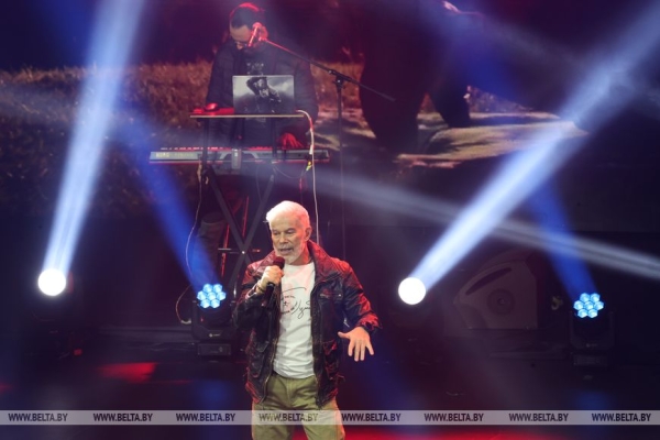 Олег Газманов дал сольный концерт на "Золотом шлягере" в Могилеве