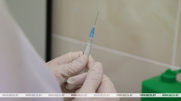 Какой вакциной прививают от COVID-19 и есть ли в детском стационаре такие пациенты, рассказали эксперты