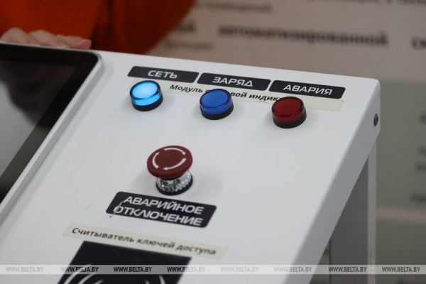 Дроны и цифровые двойники: выставка в области ИИ и робототехники проходит в Минске