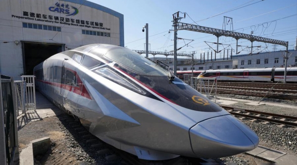 Поезд CR450 во время испытаний в Китае развил скорость до 453 км/ч 