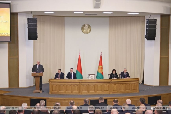 Лукашенко о Витебской области: нужен внятный план реального возрождения региона